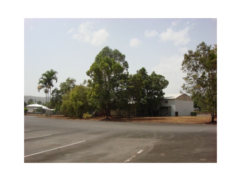 51 Pringle Street, Mossman QLD 4873