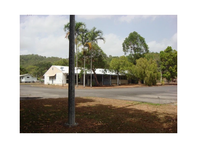 51 Pringle Street, Mossman QLD 4873