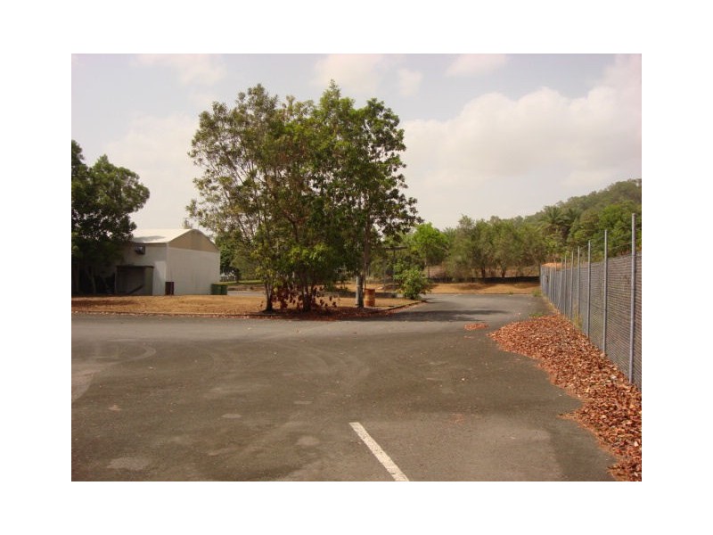 51 Pringle Street, Mossman QLD 4873