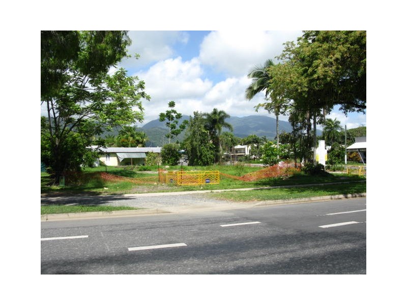 55 Front Street, Mossman QLD 4873
