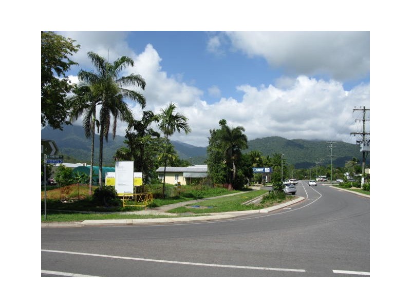55 Front Street, Mossman QLD 4873