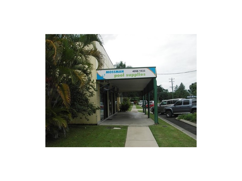 11 Johnston Rd, Mossman QLD 4873