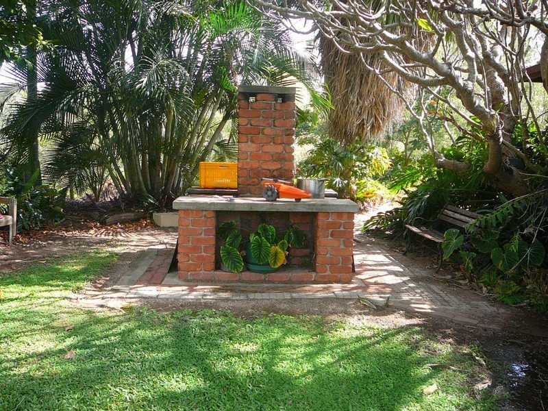298 Fumar Rd, Mareeba QLD 4880
