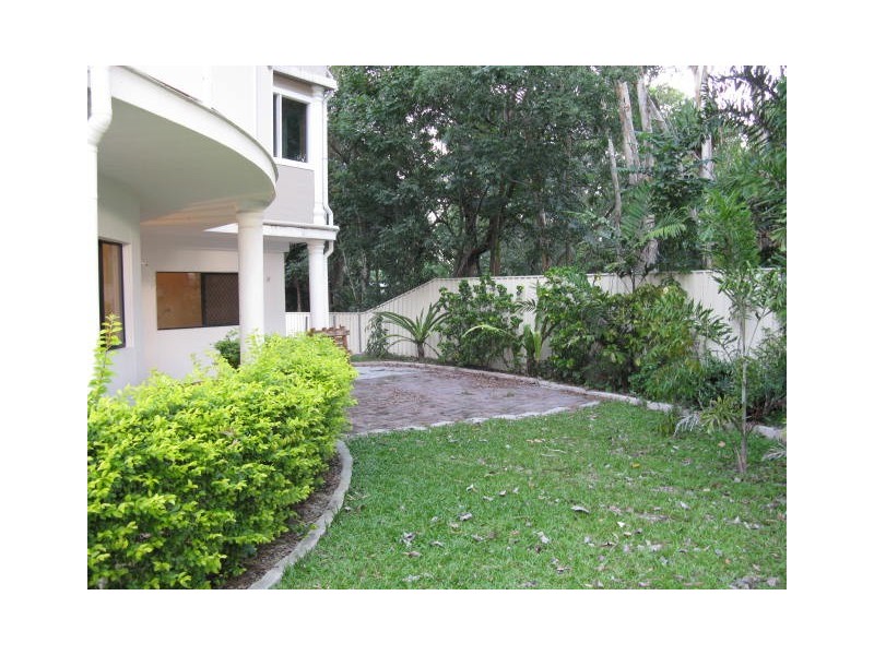 7 Captain Cook Highway., Port Douglas QLD 4877