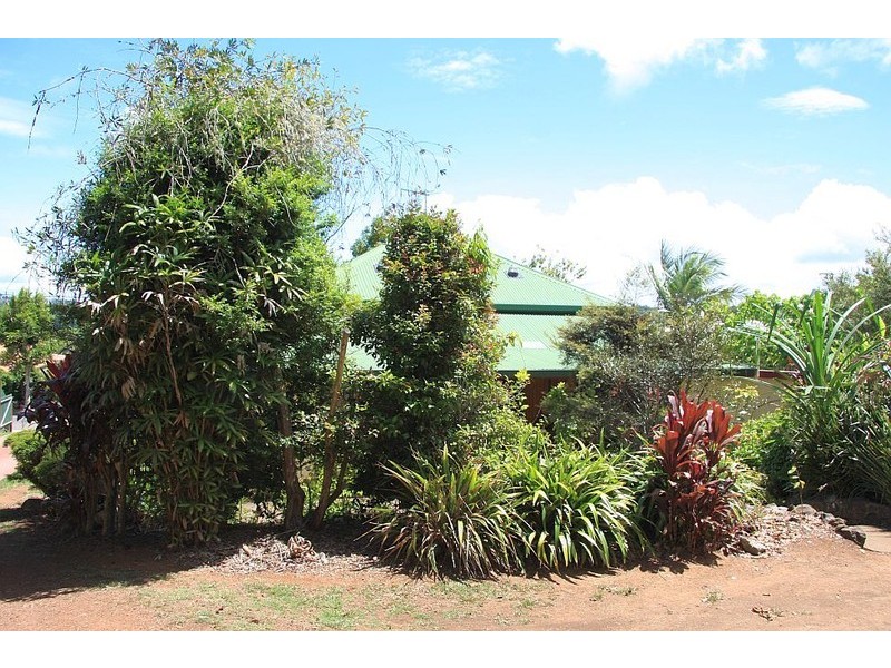 11 Cedar Street, Yungaburra QLD 4884
