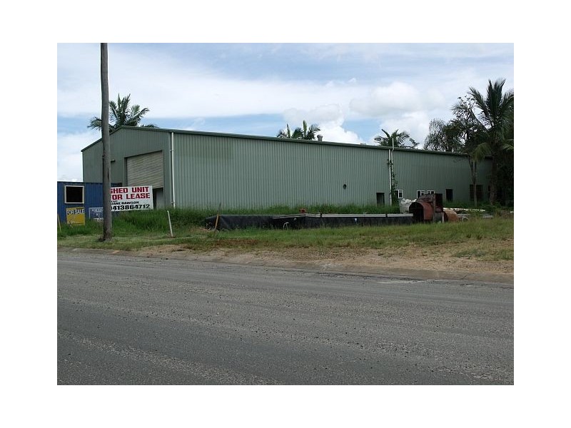 4 PIONEER AVE, Malanda QLD 4885