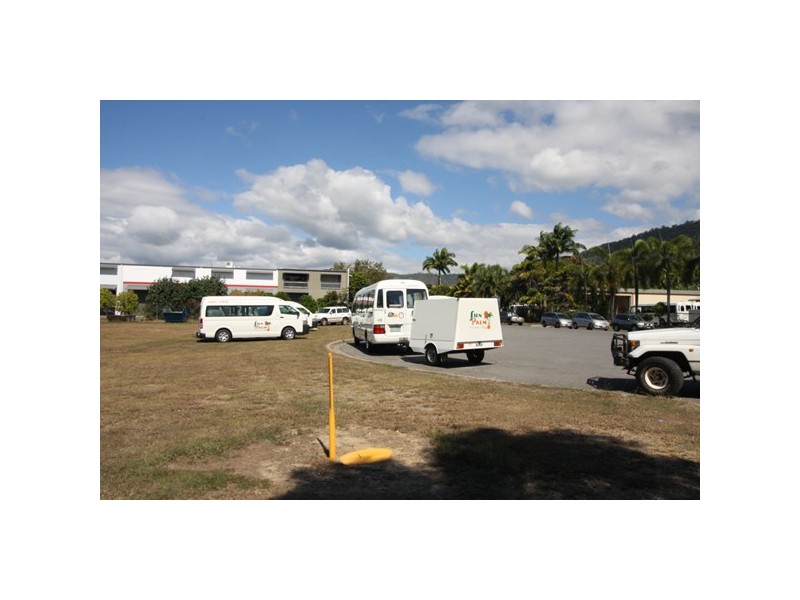 17-19 Teamsters Close (Craiglie), Port Douglas QLD 4877