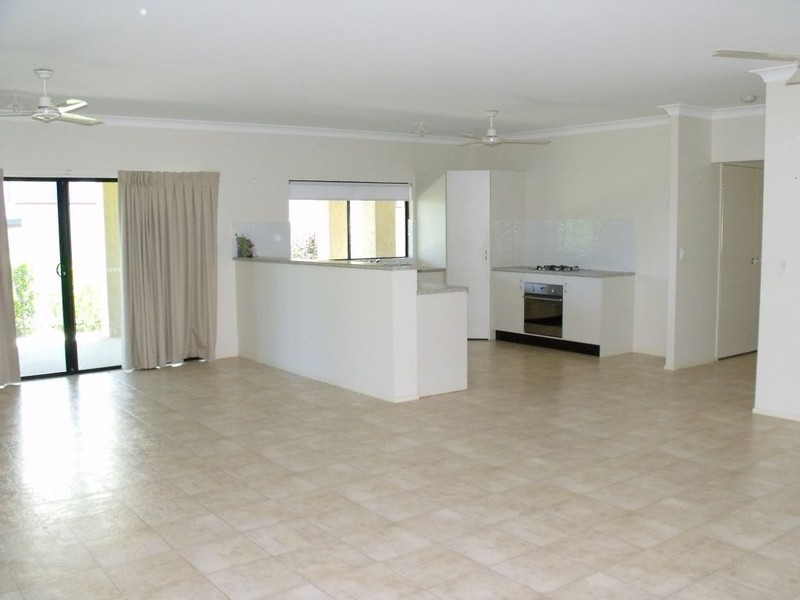 15 Monash Avenue, Malanda QLD 4885