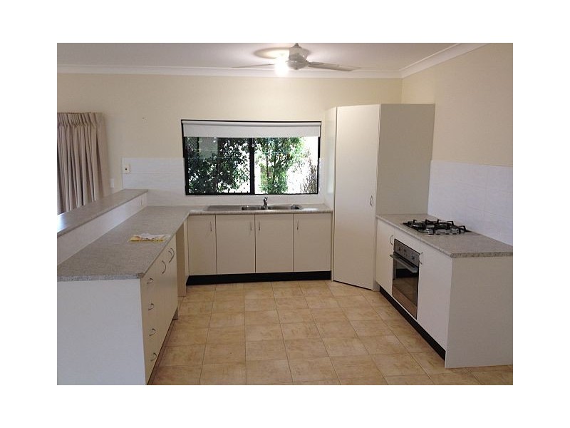 15 Monash Avenue, Malanda QLD 4885