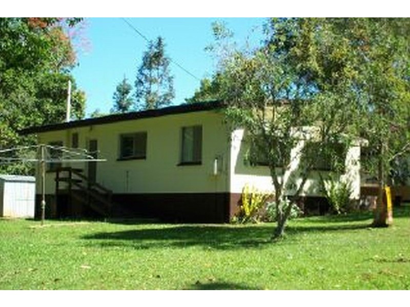32 Wattle Street, Millaa Millaa QLD 4886