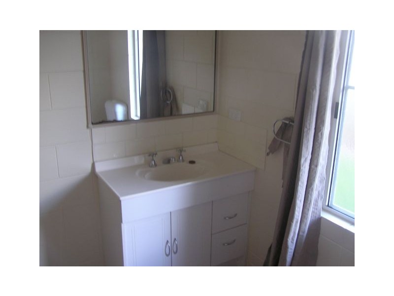 2/4 Kevin Street, Malanda QLD 4885