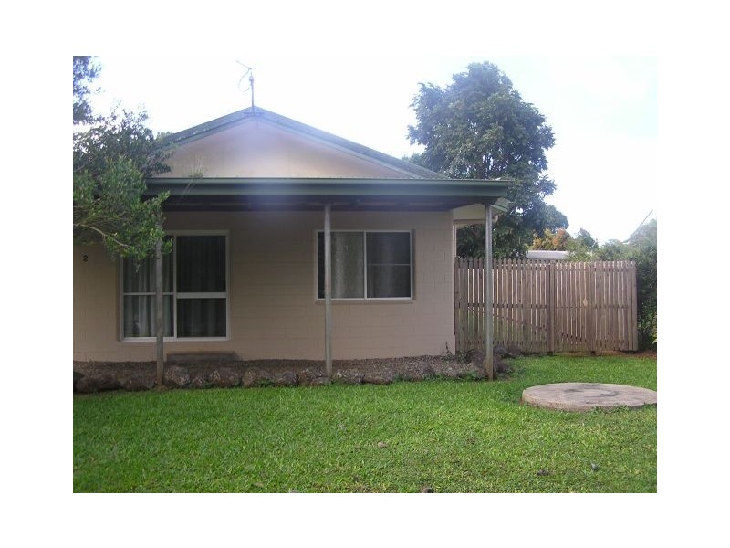 2/4 Kevin Street, Malanda QLD 4885