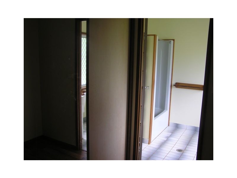 13 Hutton Drive, Tolga QLD 4882