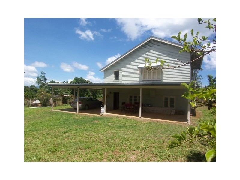 3 UNION RD, Malanda QLD 4885