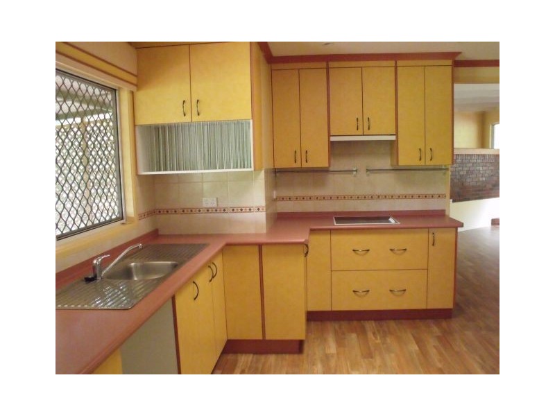 4 Jacaranda Drive, Lakeside, Yungaburra QLD 4884
