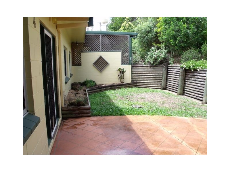 4 Jacaranda Drive, Lakeside, Yungaburra QLD 4884