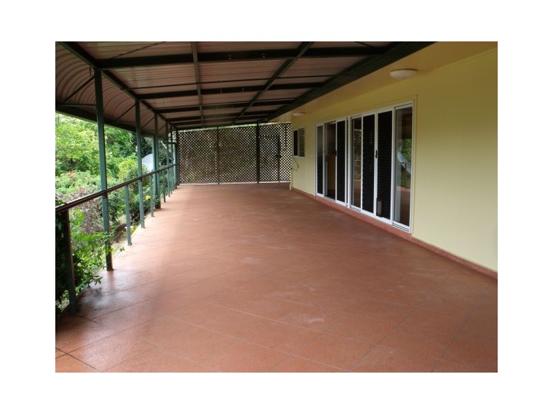 4 Jacaranda Drive, Lakeside, Yungaburra QLD 4884