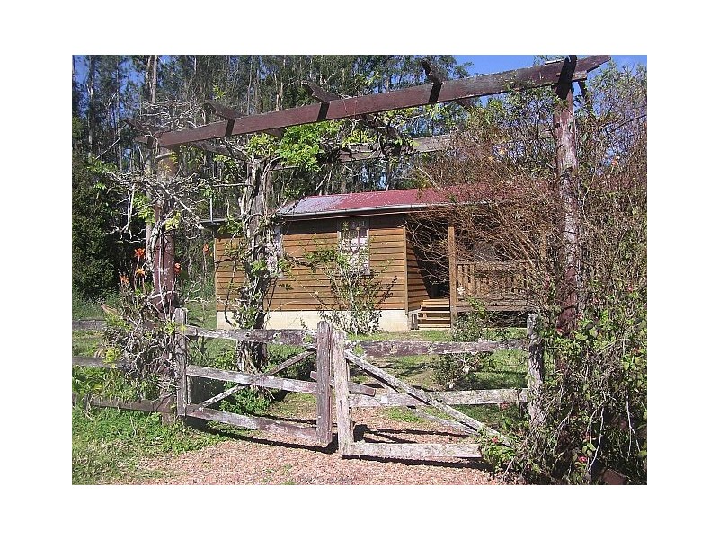 111 Greenwood Rd, Ravenshoe QLD 4888