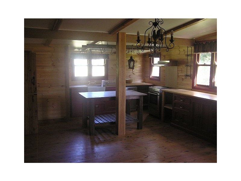 111 Greenwood Rd, Ravenshoe QLD 4888