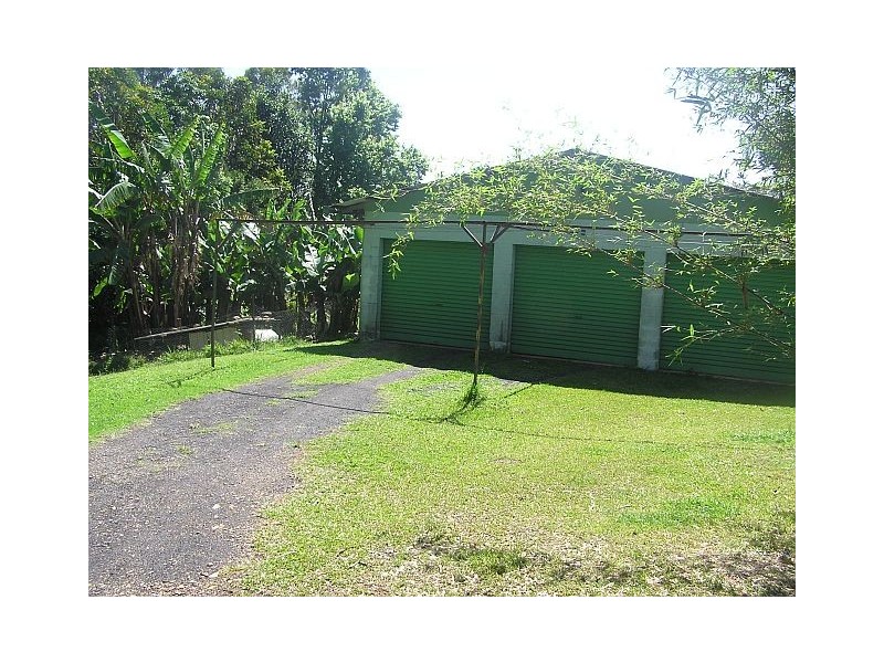 30 Pine St, Millaa Millaa QLD 4886