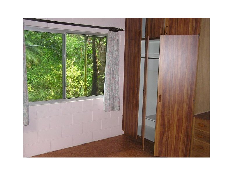 30 Pine St, Millaa Millaa QLD 4886