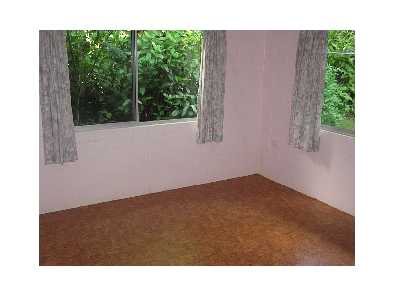 30 Pine St, Millaa Millaa QLD 4886