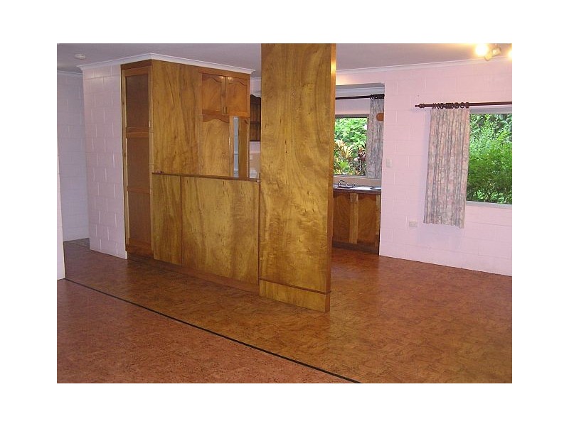 30 Pine St, Millaa Millaa QLD 4886