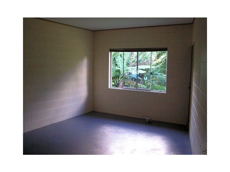 30 Pine St, Millaa Millaa QLD 4886