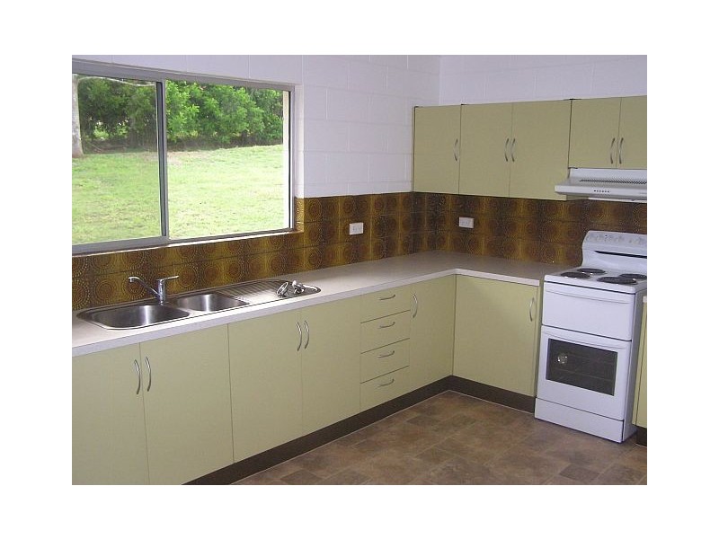 10 Wattle Street, Yungaburra QLD 4884