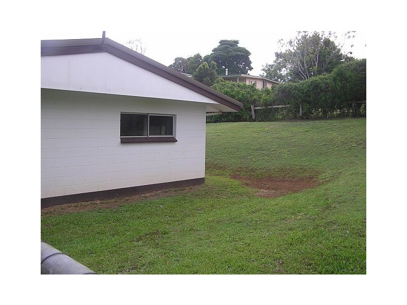 10 Wattle Street, Yungaburra QLD 4884