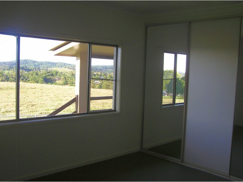 79 Eacham Rd, Yungaburra QLD 4884