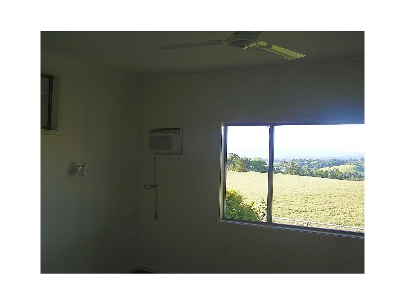 79 Eacham Rd, Yungaburra QLD 4884