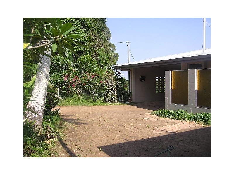 79 Eacham Rd, Yungaburra QLD 4884