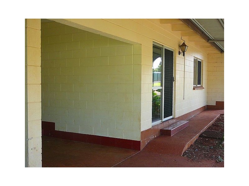 1/6 Hanrahan, Malanda QLD 4885