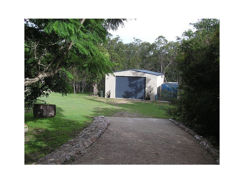 16 Smith Ave, Herberton QLD 4887
