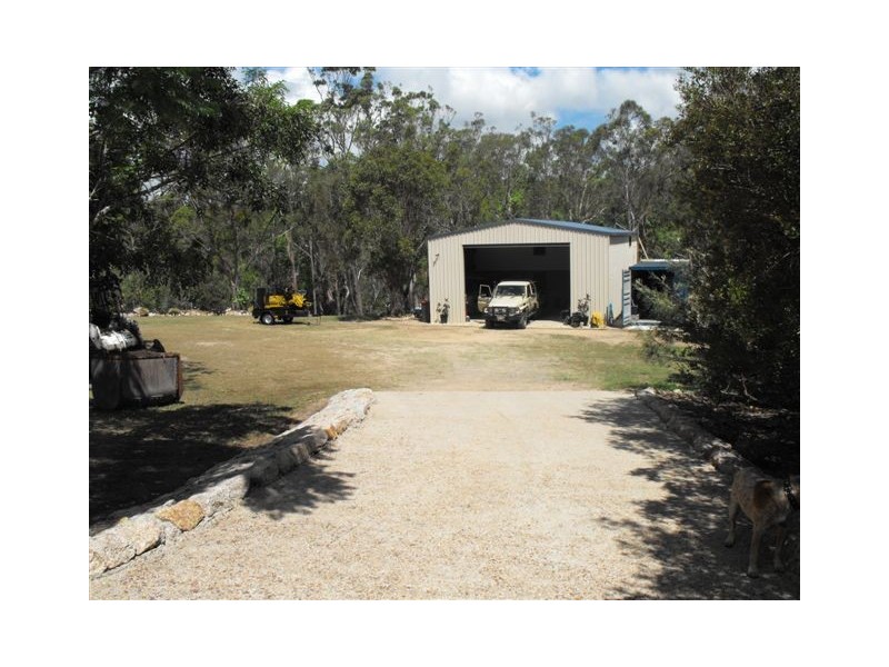 16 Smith Ave, Herberton QLD 4887