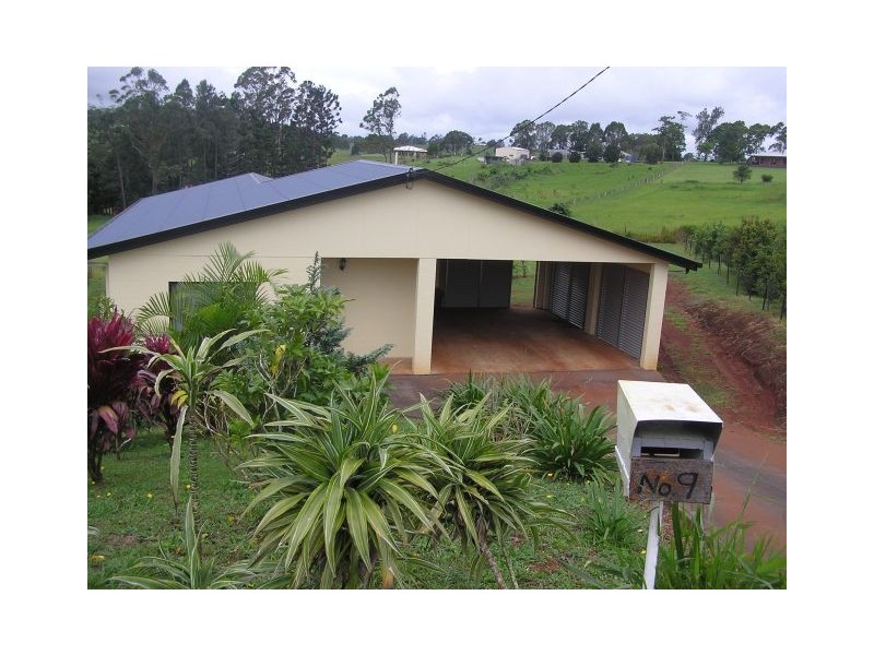 9 Blue Hills Crescent, Malanda QLD 4885