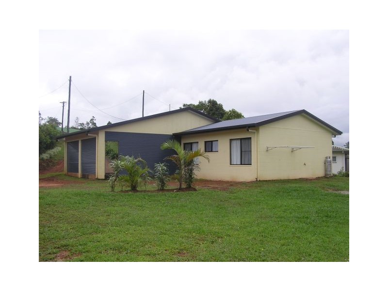 9 Blue Hills Crescent, Malanda QLD 4885