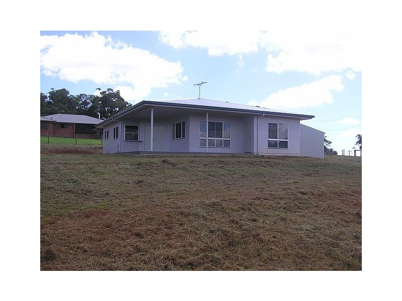 10 Rosewood Close, Malanda QLD 4885