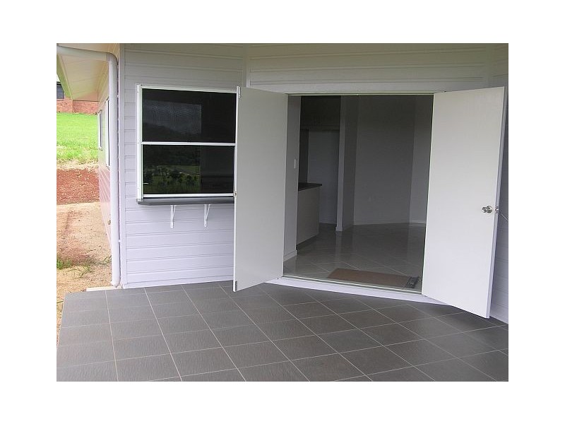 10 Rosewood Close, Malanda QLD 4885