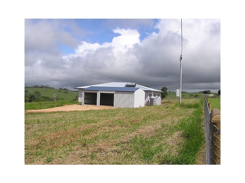 10 Rosewood Close, Malanda QLD 4885