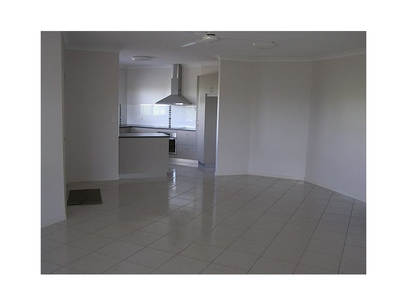 10 Rosewood Close, Malanda QLD 4885