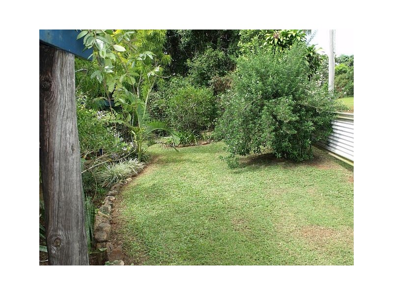 57 Eacham Rd, Yungaburra QLD 4884