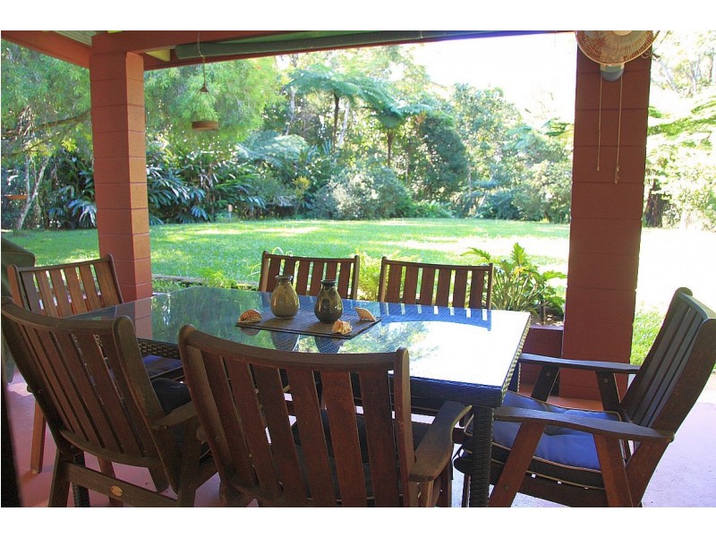 Lake Eacham QLD 4884