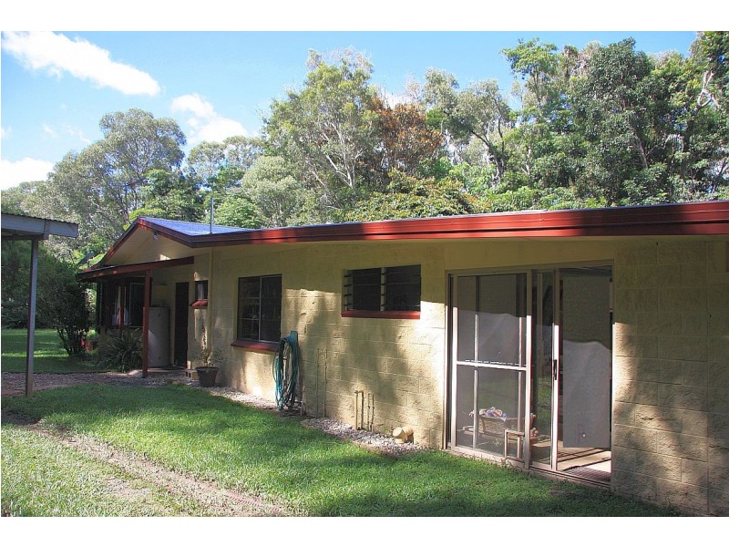 Lake Eacham QLD 4884