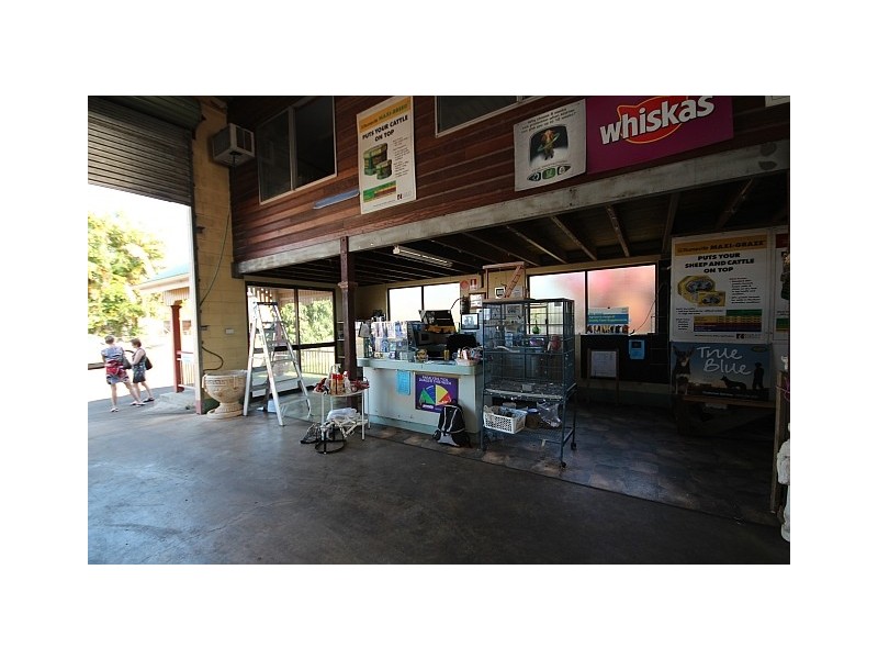 2 Lions, Malanda QLD 4885
