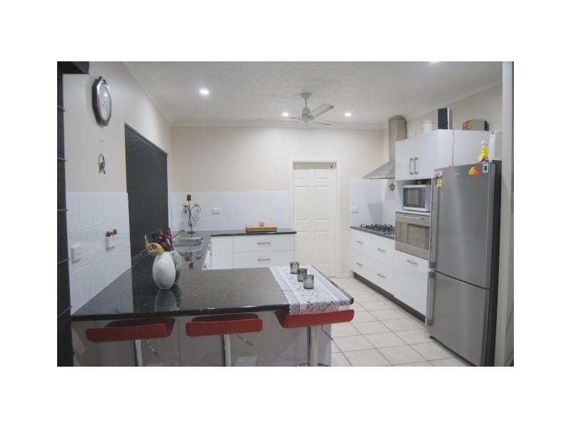 800 OLD TULLY ROAD, Malanda QLD 4885