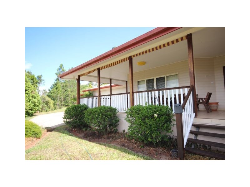 25 Park Ave, Yungaburra QLD 4884