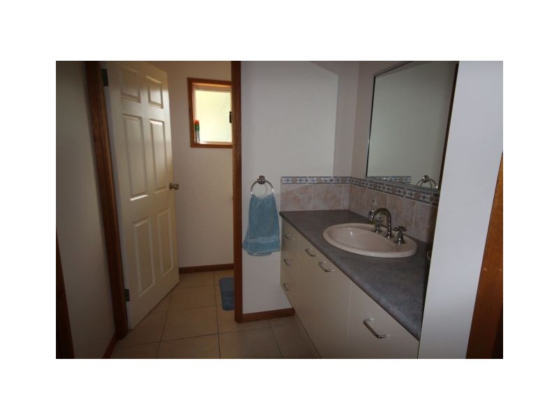 25 Park Ave, Yungaburra QLD 4884