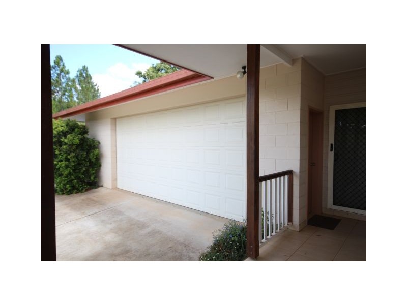 25 Park Ave, Yungaburra QLD 4884